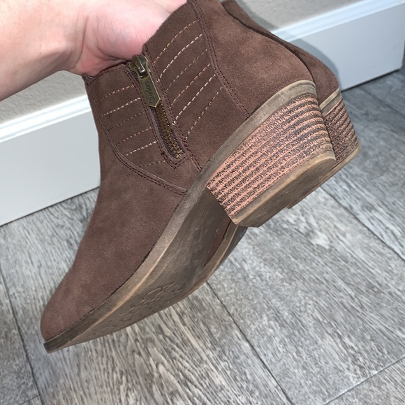 Sketchers Memory Foam block heel leather short brown Chelsea boots Sz 8.5 rustic - Picture 17 of 17